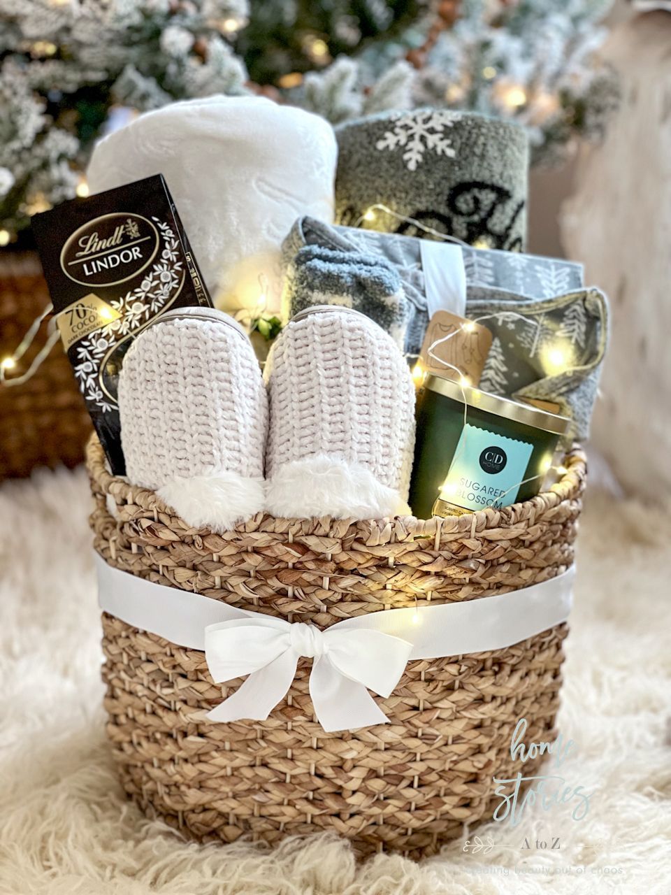 10 Christmas Gift Basket Ideas To Delight Loved Ones