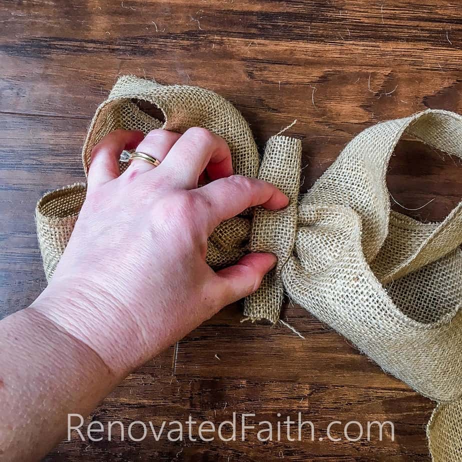 Burlap Bow Ideas