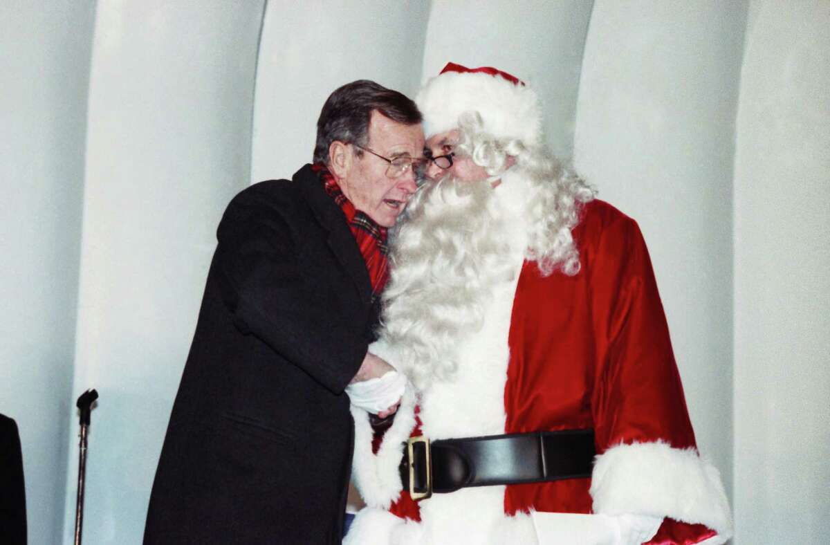 Presidential Holiday Photos Gallery