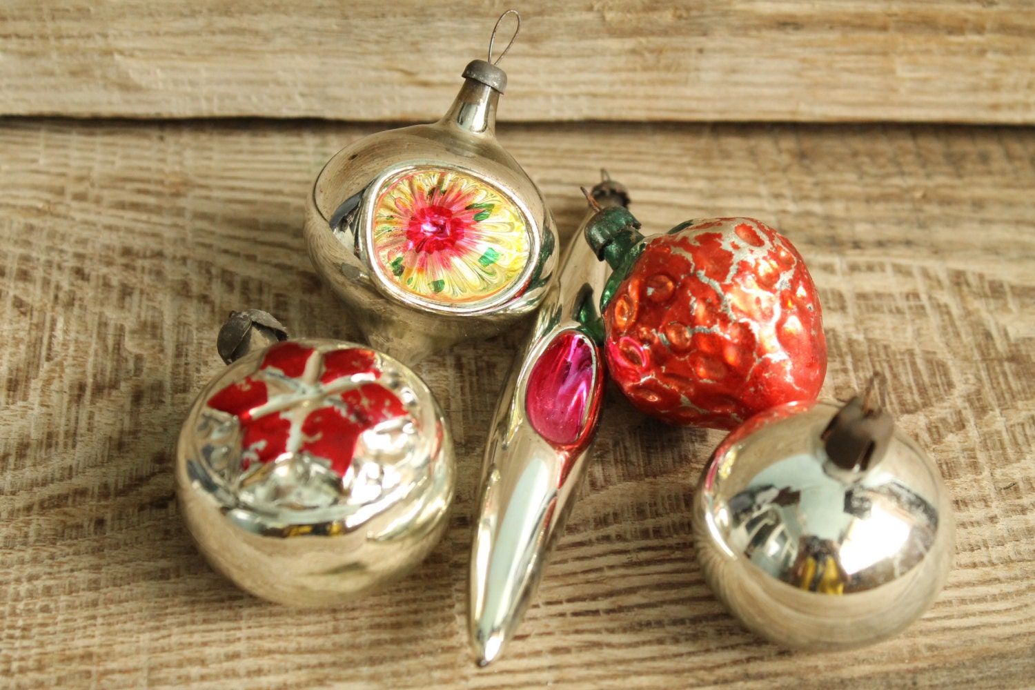 5 Unique Soviet Christmas Tree Ornaments