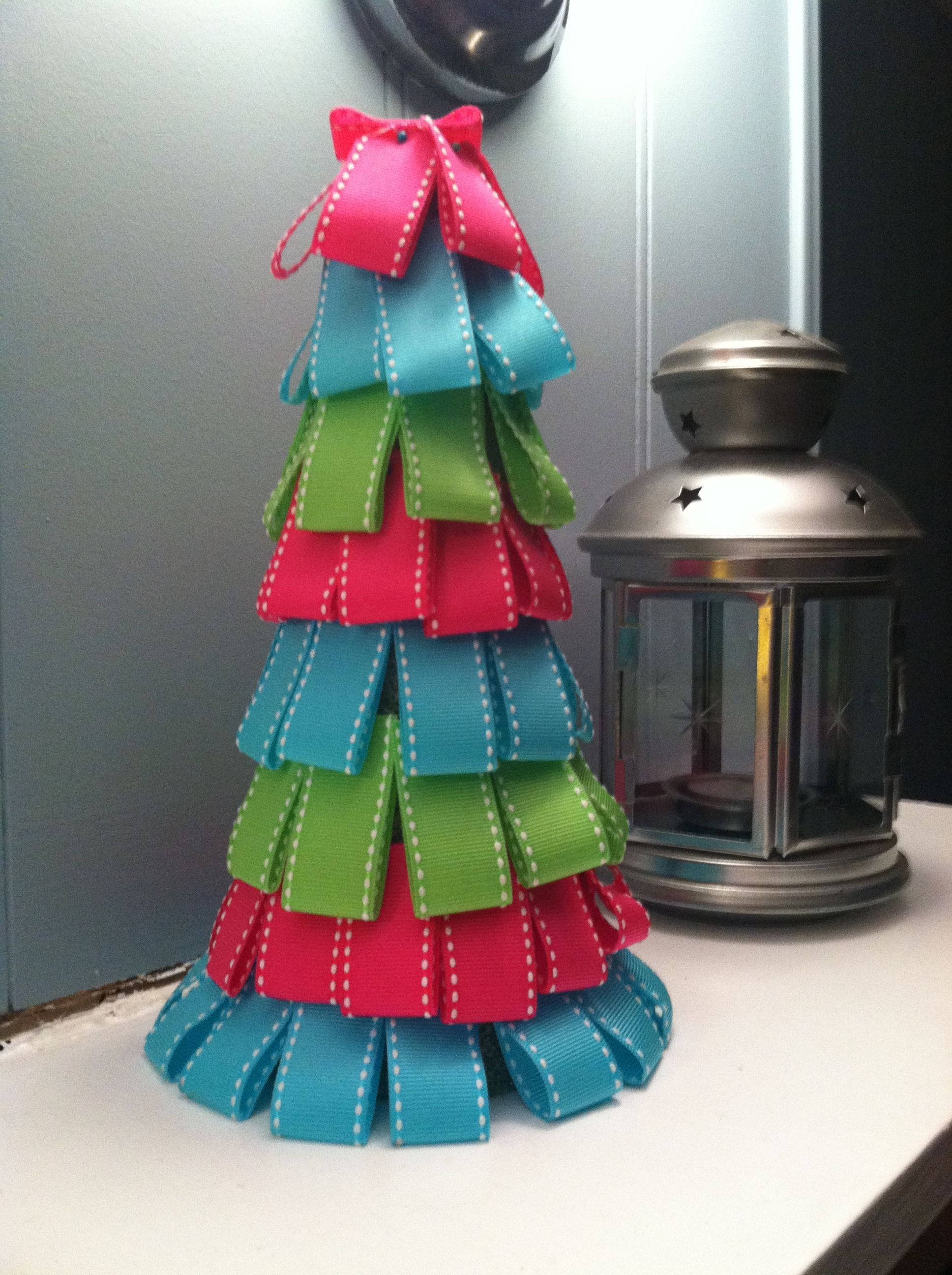 5 Ways To Create Styrofoam Cone Ribbon Christmas Tree