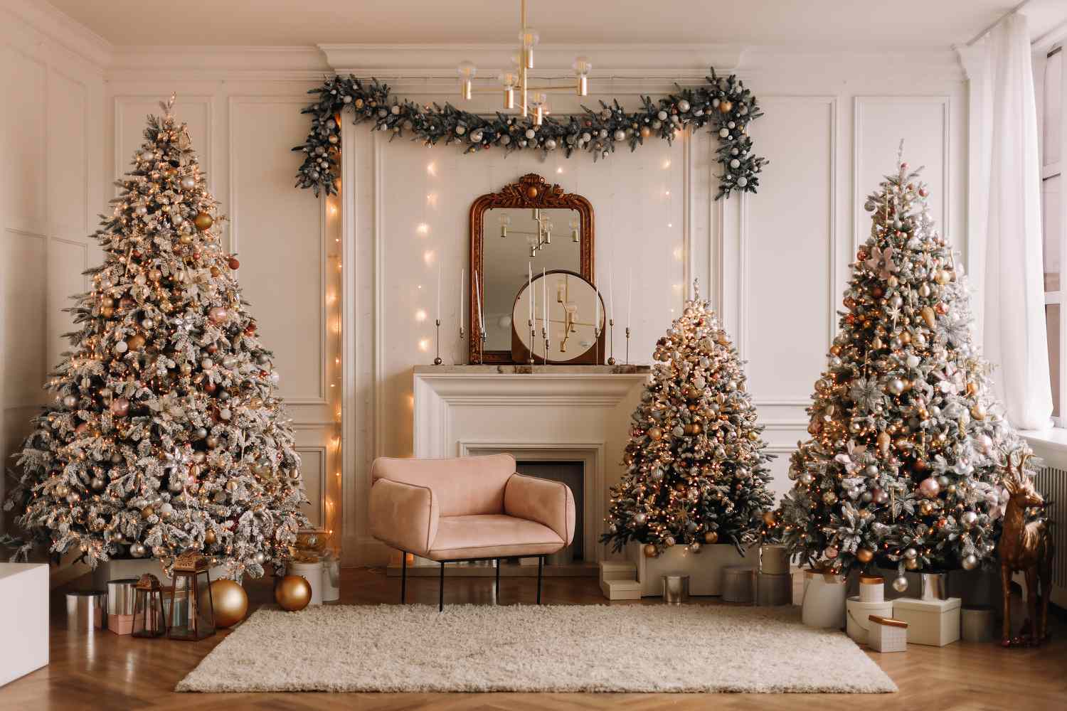 7 Ways To Decorate A Christmas Tree Like A Pro