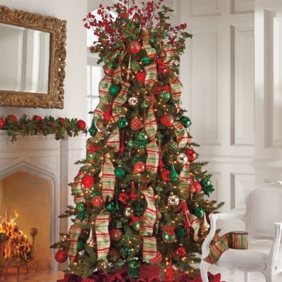 9 Essential Christmas Tree Decorating Kits