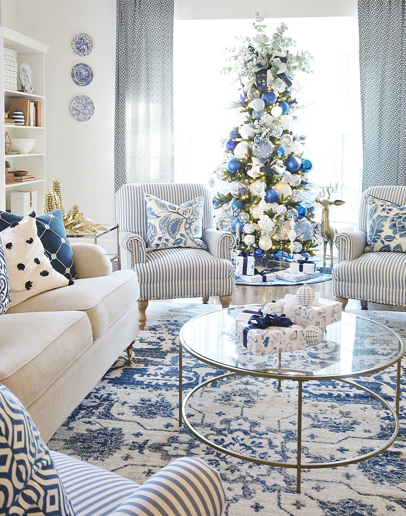 Blue and White Christmas Decor Ideas