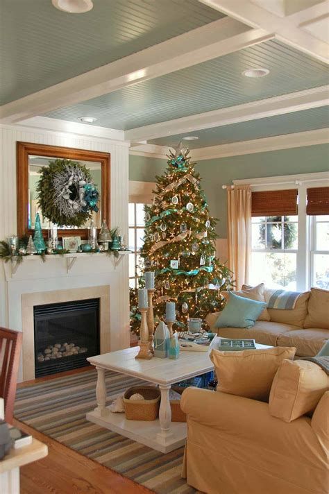 Coastal Christmas Tree Decorating Ideas