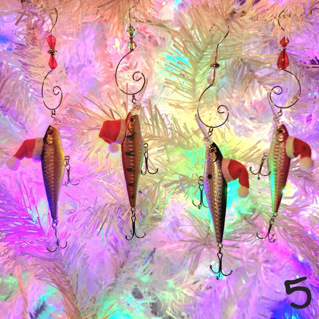 Fishing lure ornaments with lights