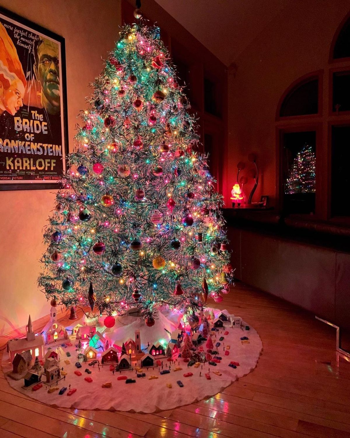 Vintage Glamour Christmas Tree