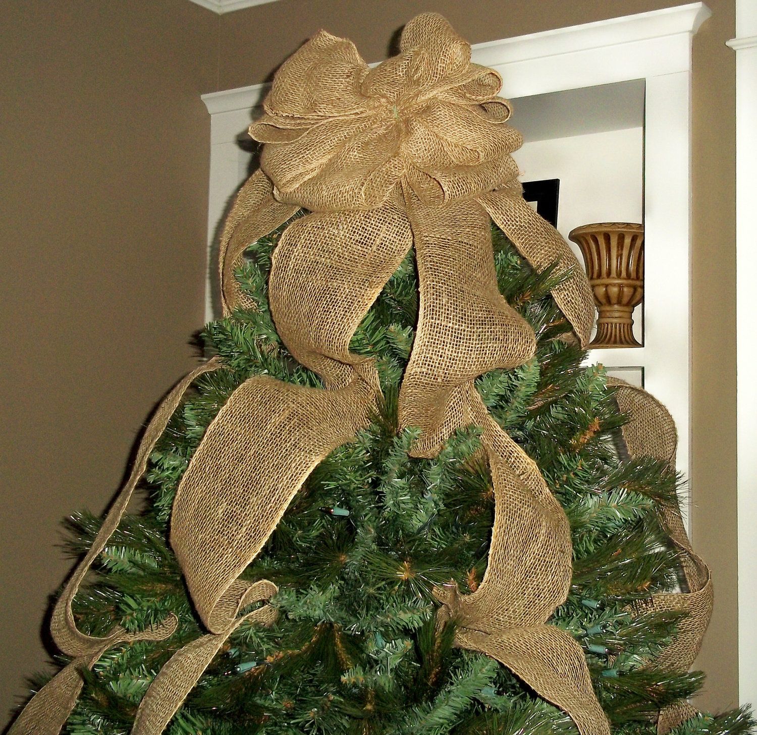 Add A Rustic Touch With Burlap Bows Christmas Tree