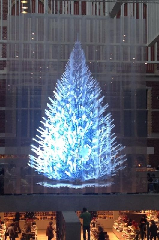 Benefits of 3D Holographic Christmas Trees