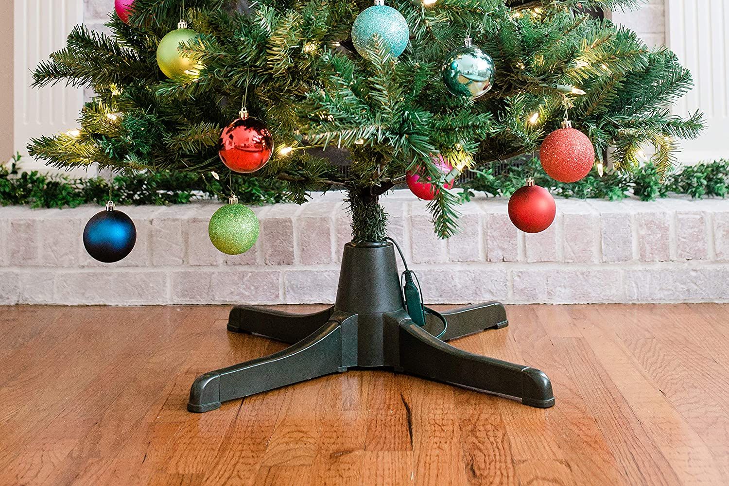 Best Artificial Christmas Tree Stand Reviews And Buying Guide