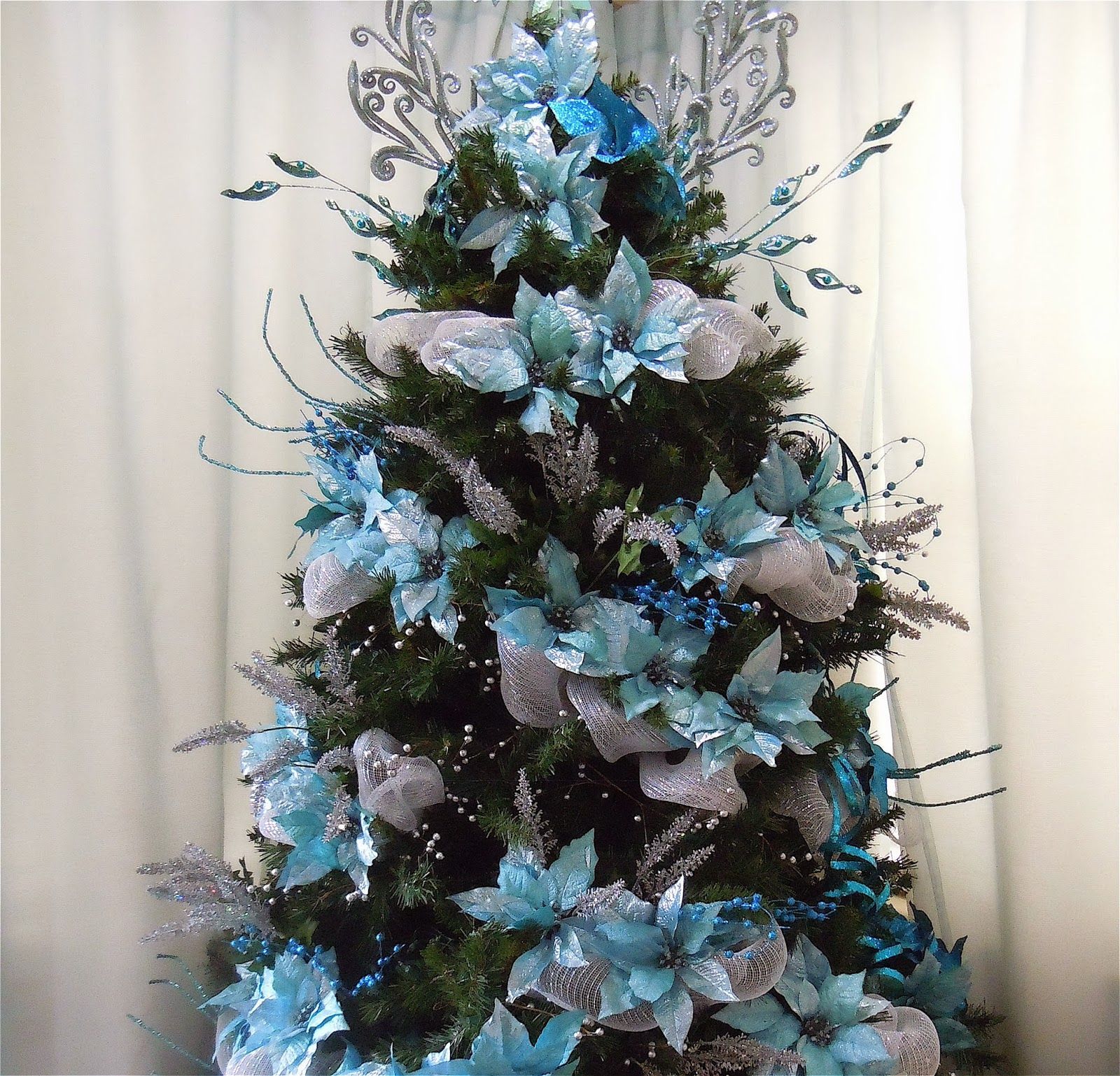 Blue and White Poinsettia Christmas Tree Ideas