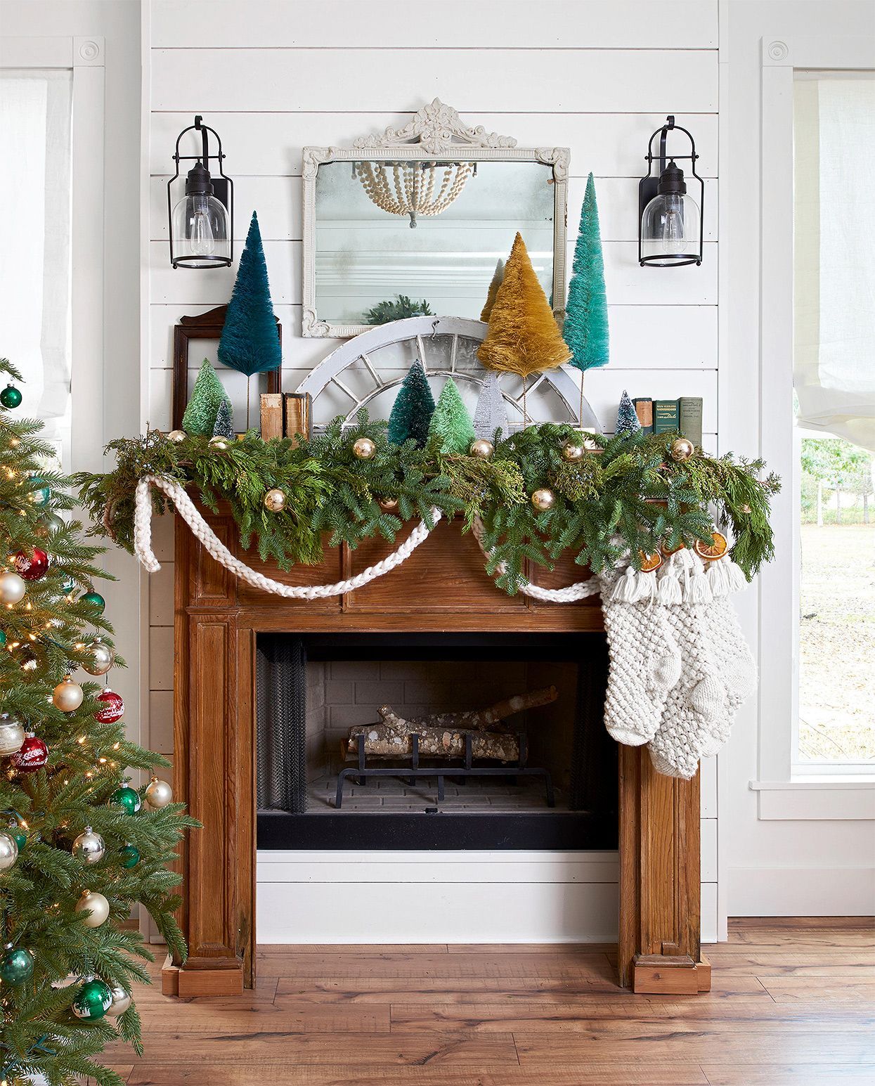 Christmas Swag Ideas for Your Mantel