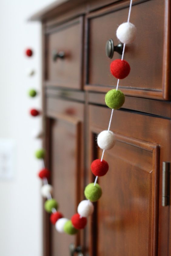 Christmas Tree Bell Garland DIY