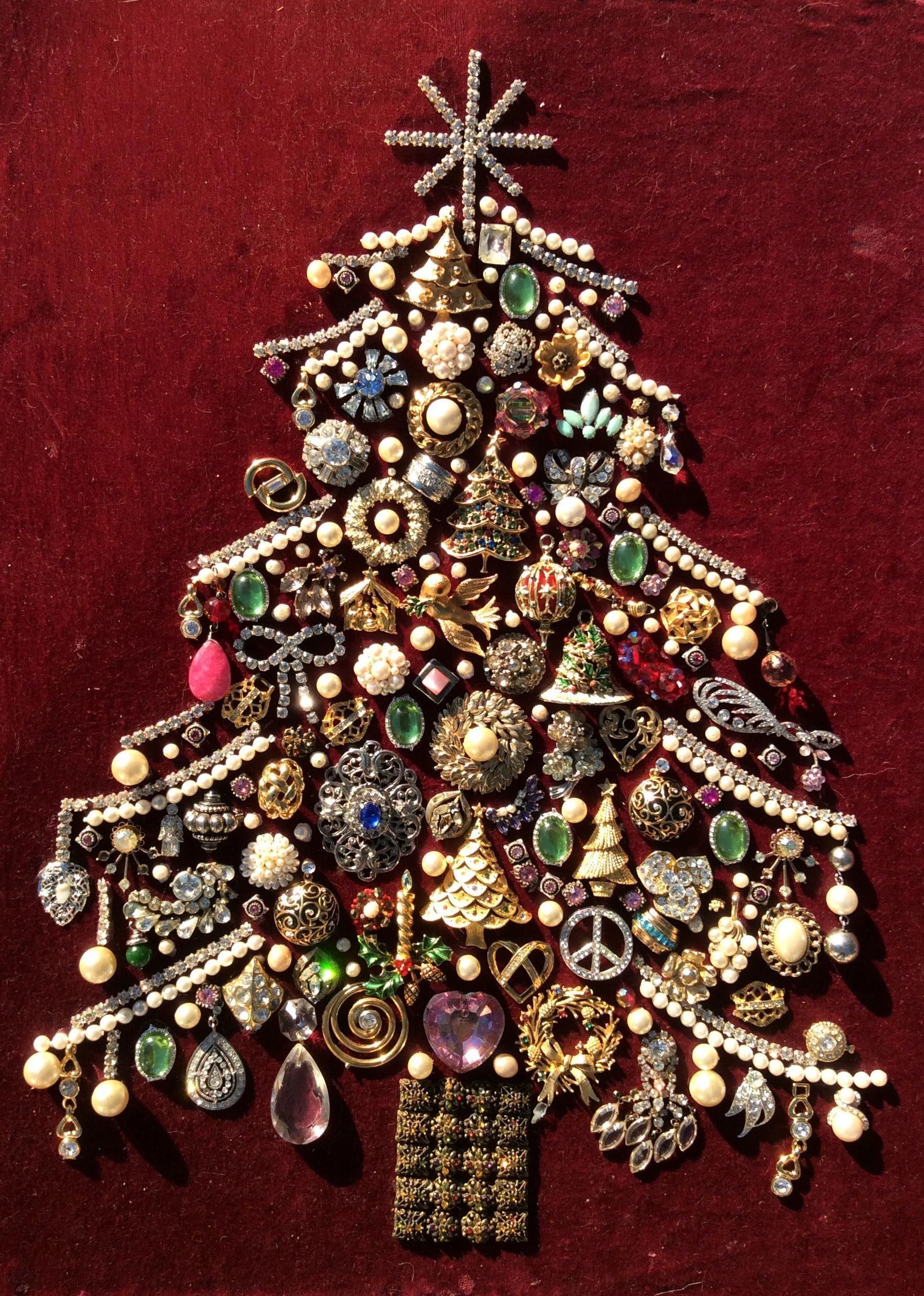 Mylu Christmas Tree Brooch Outfit Ideas