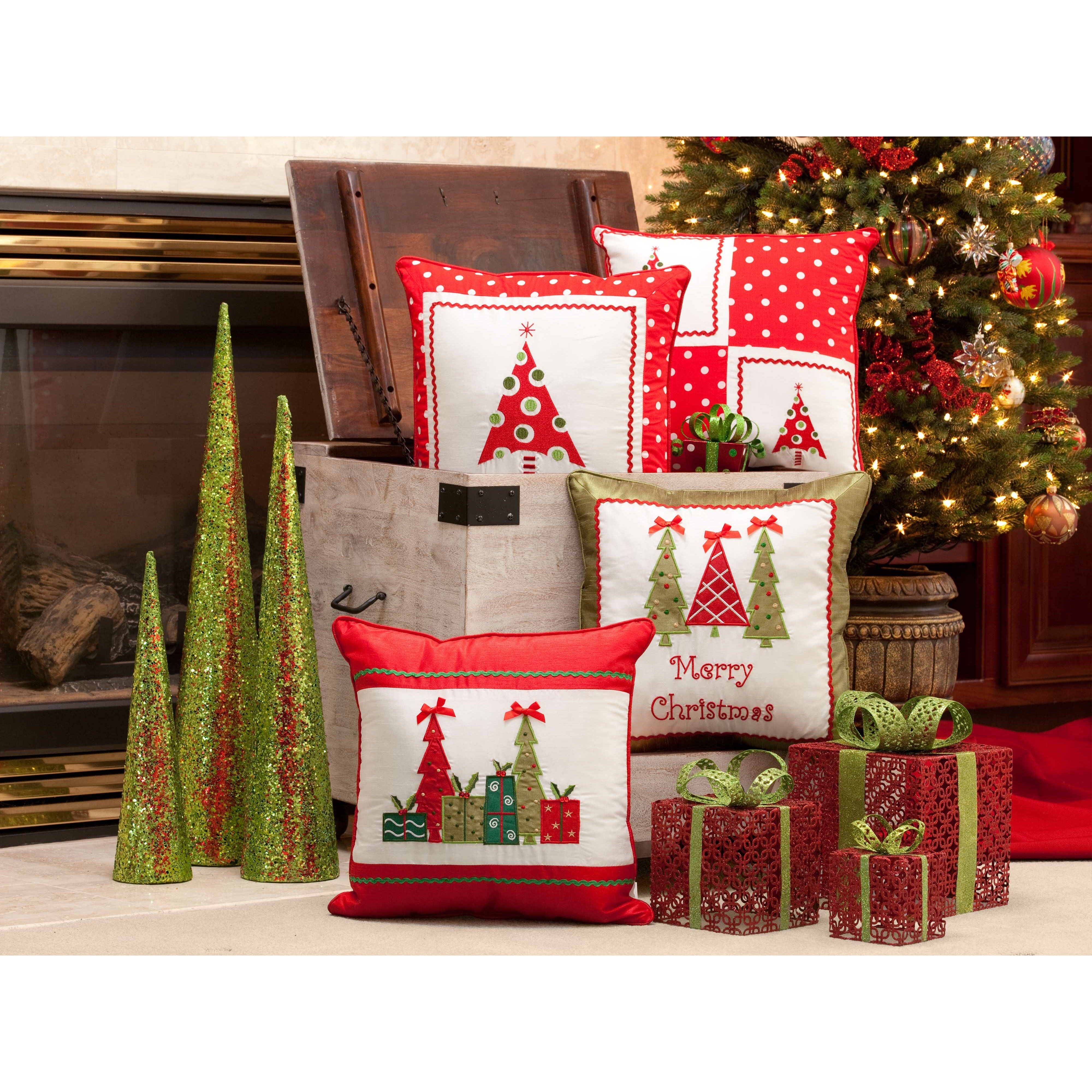 Christmas Tree Pillows Dining Room