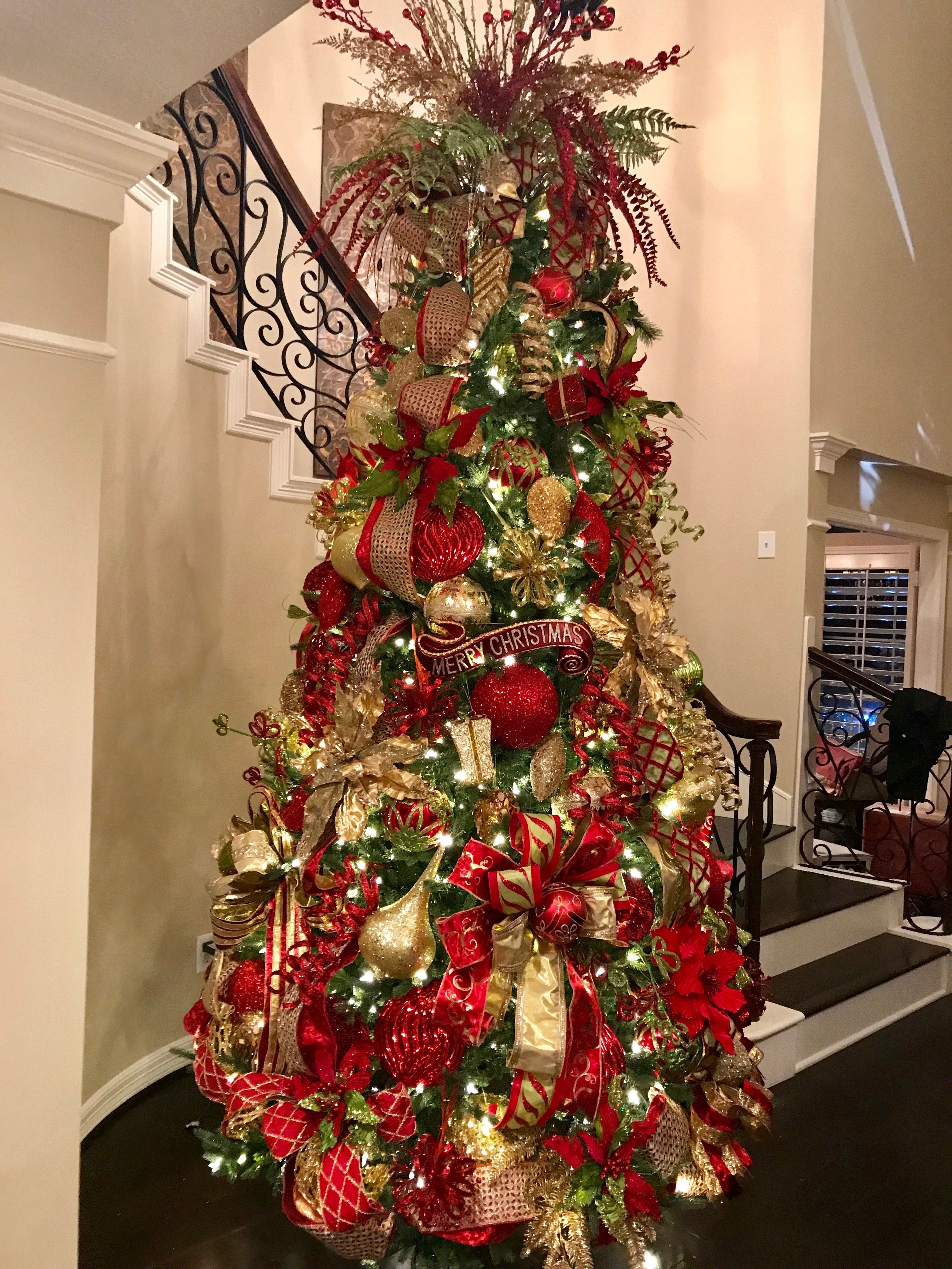 Christmas Tree Red Gold And Green Decorating Ideas