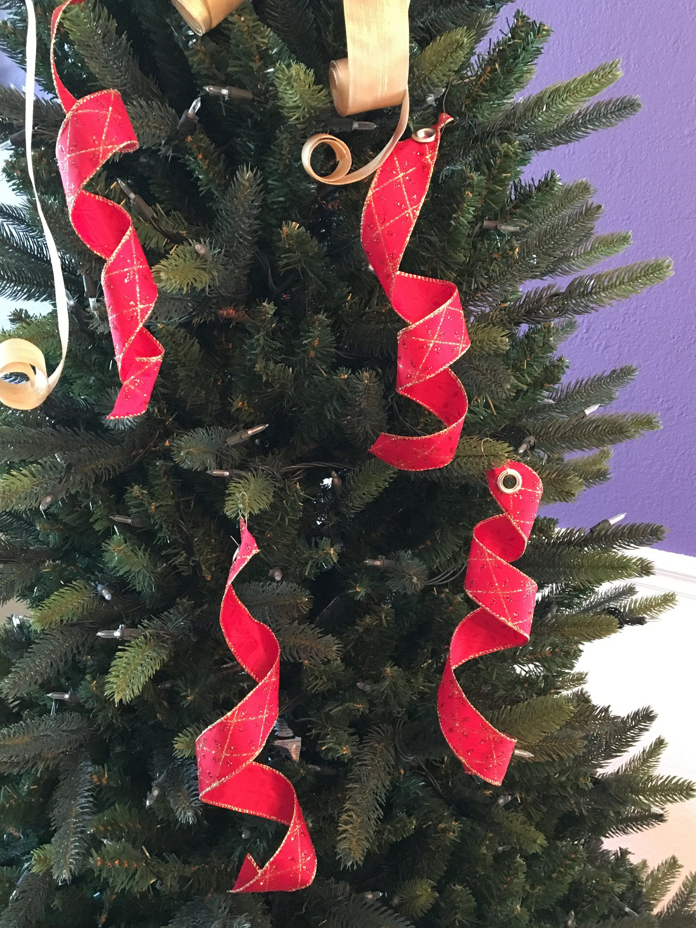 Christmas Tree Ribbon Curls