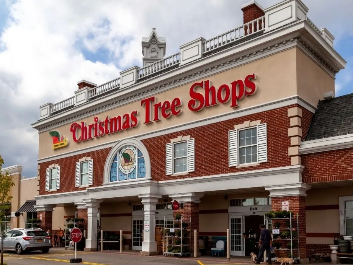 Christmas Tree Shop Riverhead: Holiday Shopping Made Easy