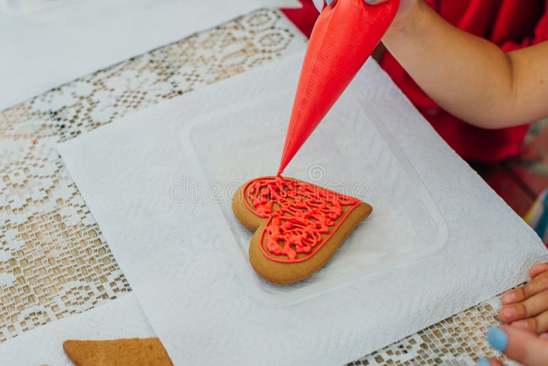 Cinnamon Cookies Decorating