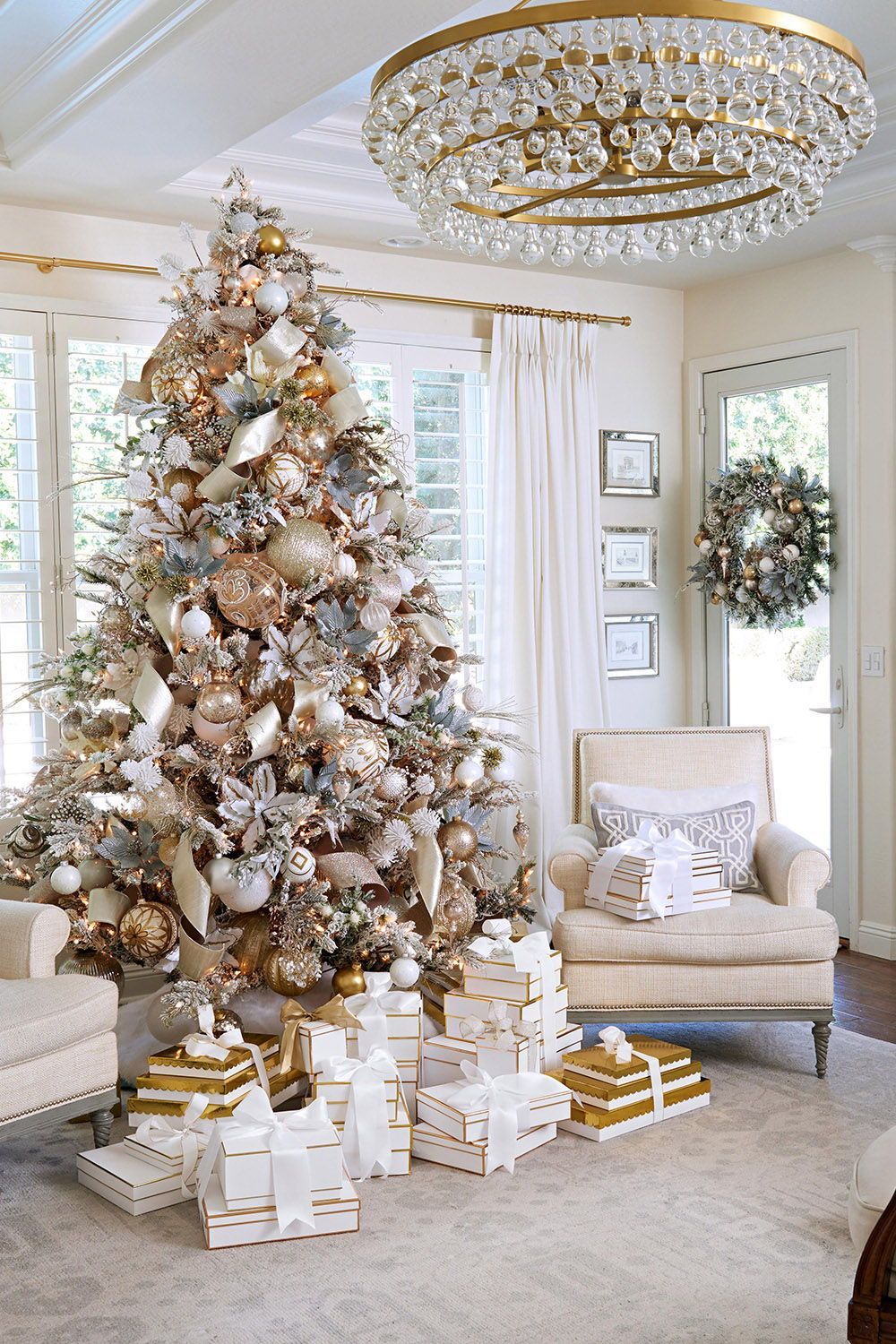 Classy Christmas Tree Decorating Ideas