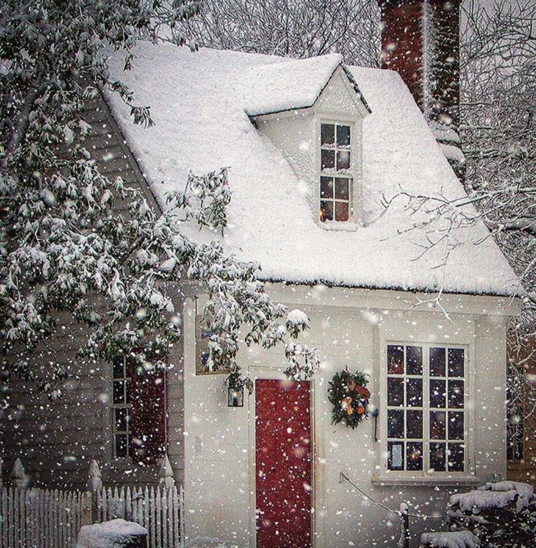 Cozy cottage Christmas