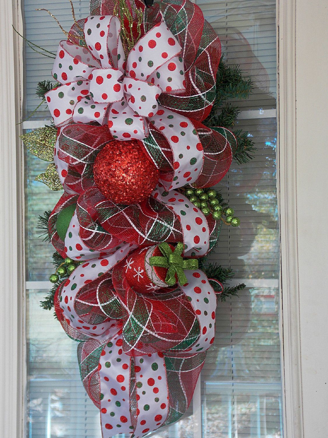 Deco mesh ribbon ornaments