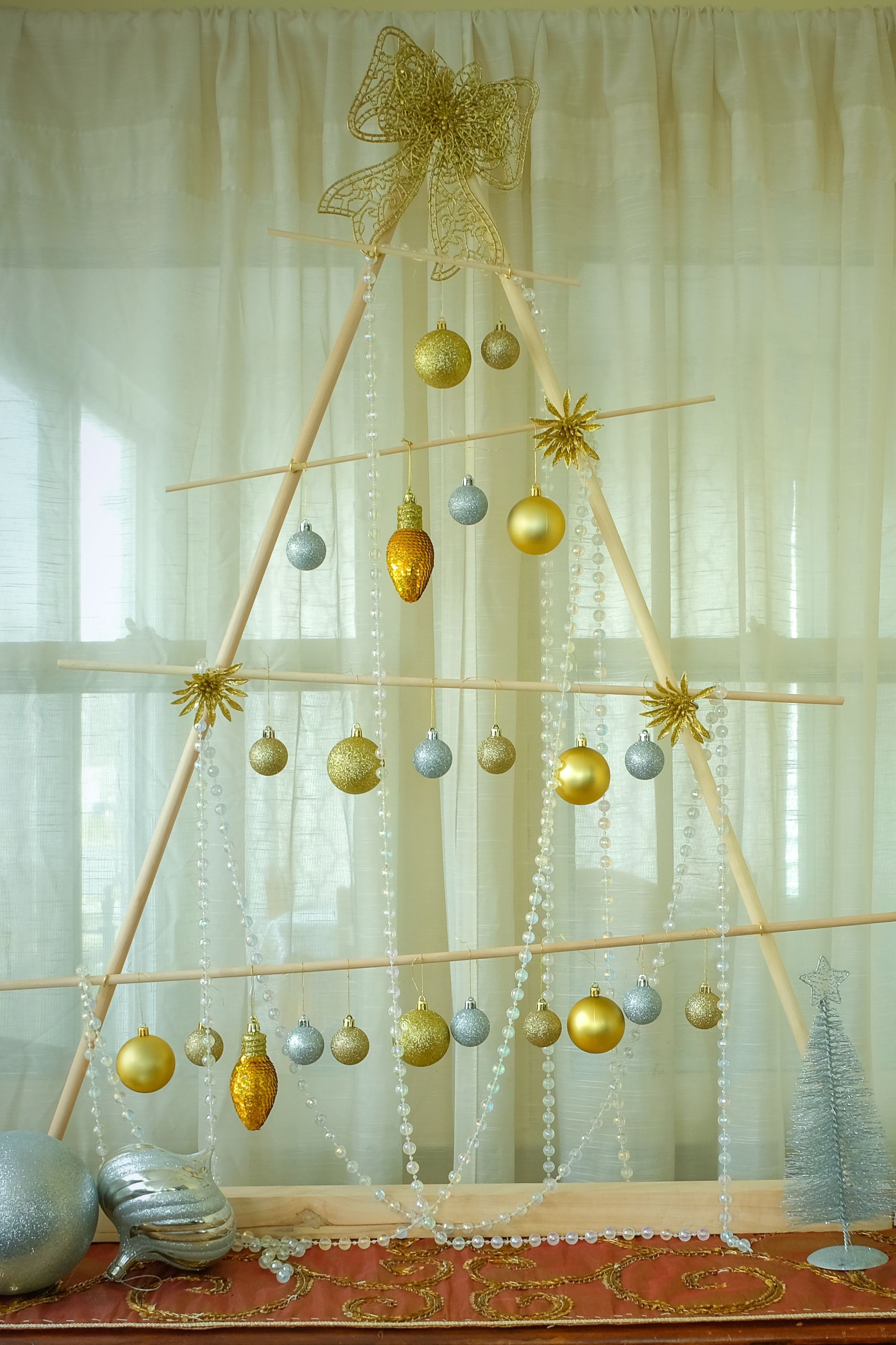 DIY Christmas Tree Themes