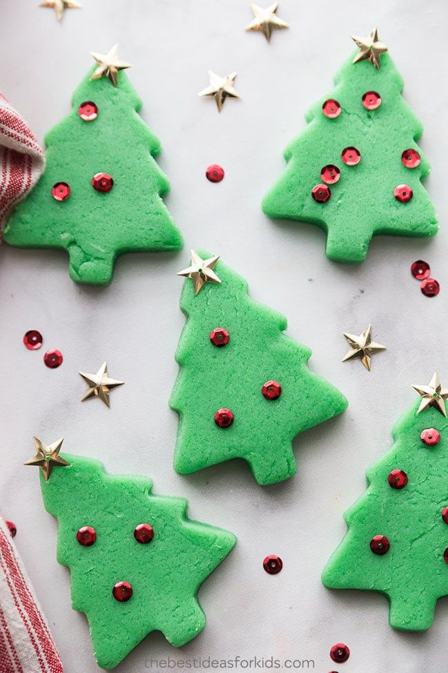 Edible Christmas Tree Playdough