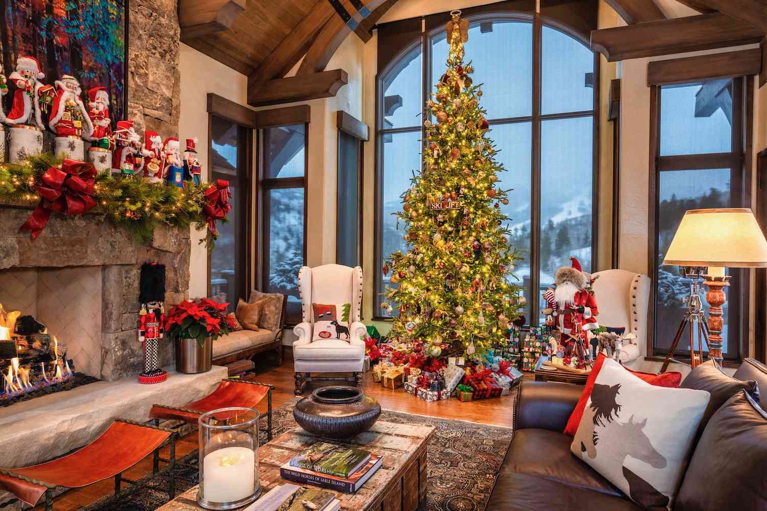 Festive Holiday Living Room Ideas