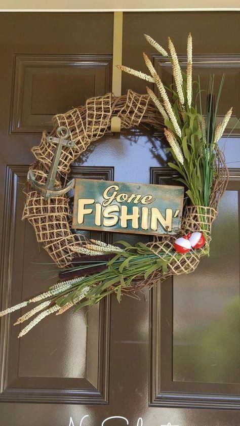 Fishing reel wreath