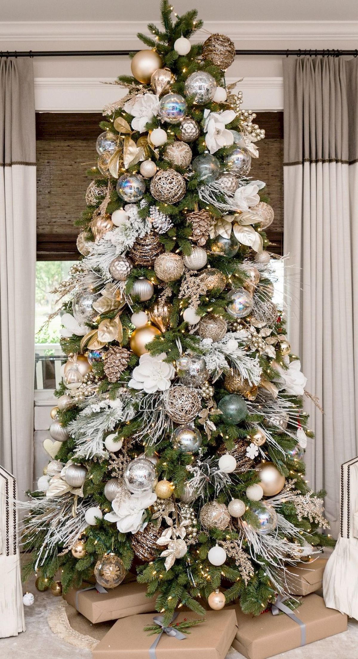 Gold Christmas Tree Decor Inspiration And Ideas