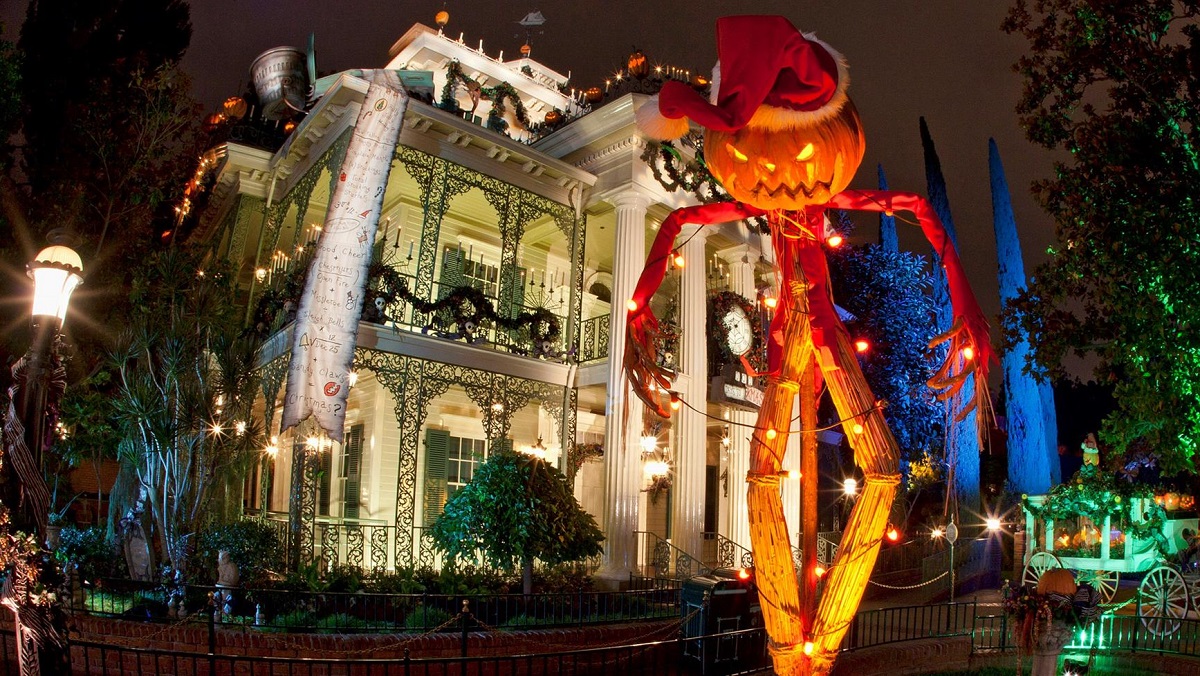 Haunted Mansion Holiday