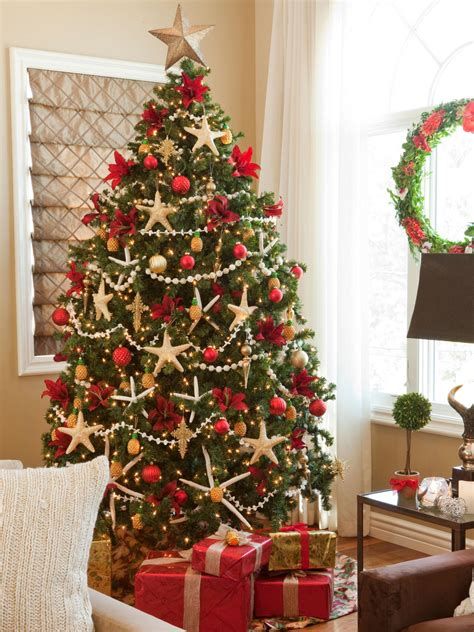 HGTV Christmas Tree Decorating Contest