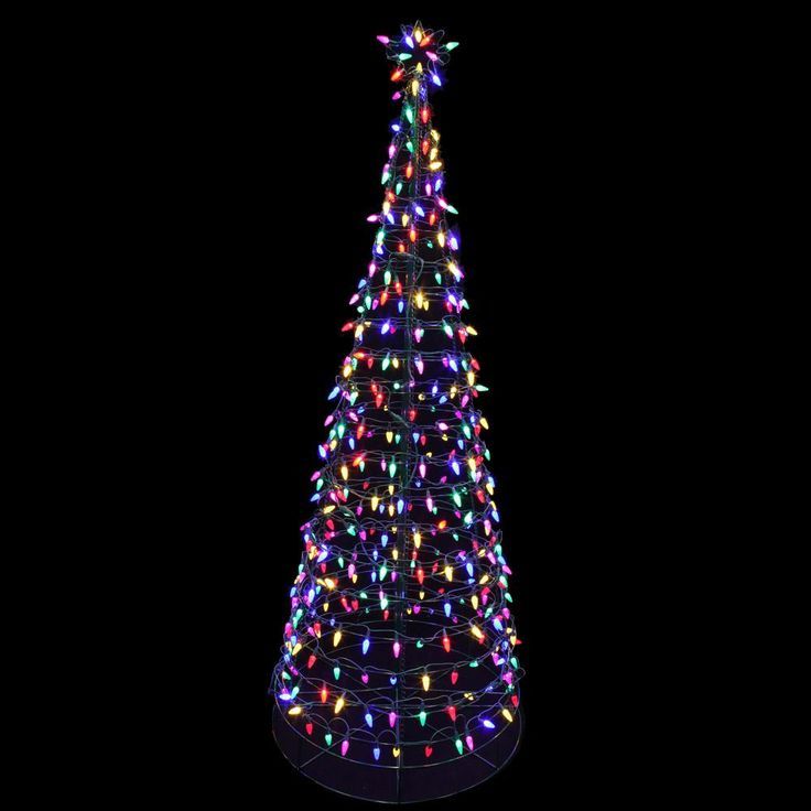 Home Accents Holiday 9-Foot Pre-Lit LED Christmas Tree with 2k Lights