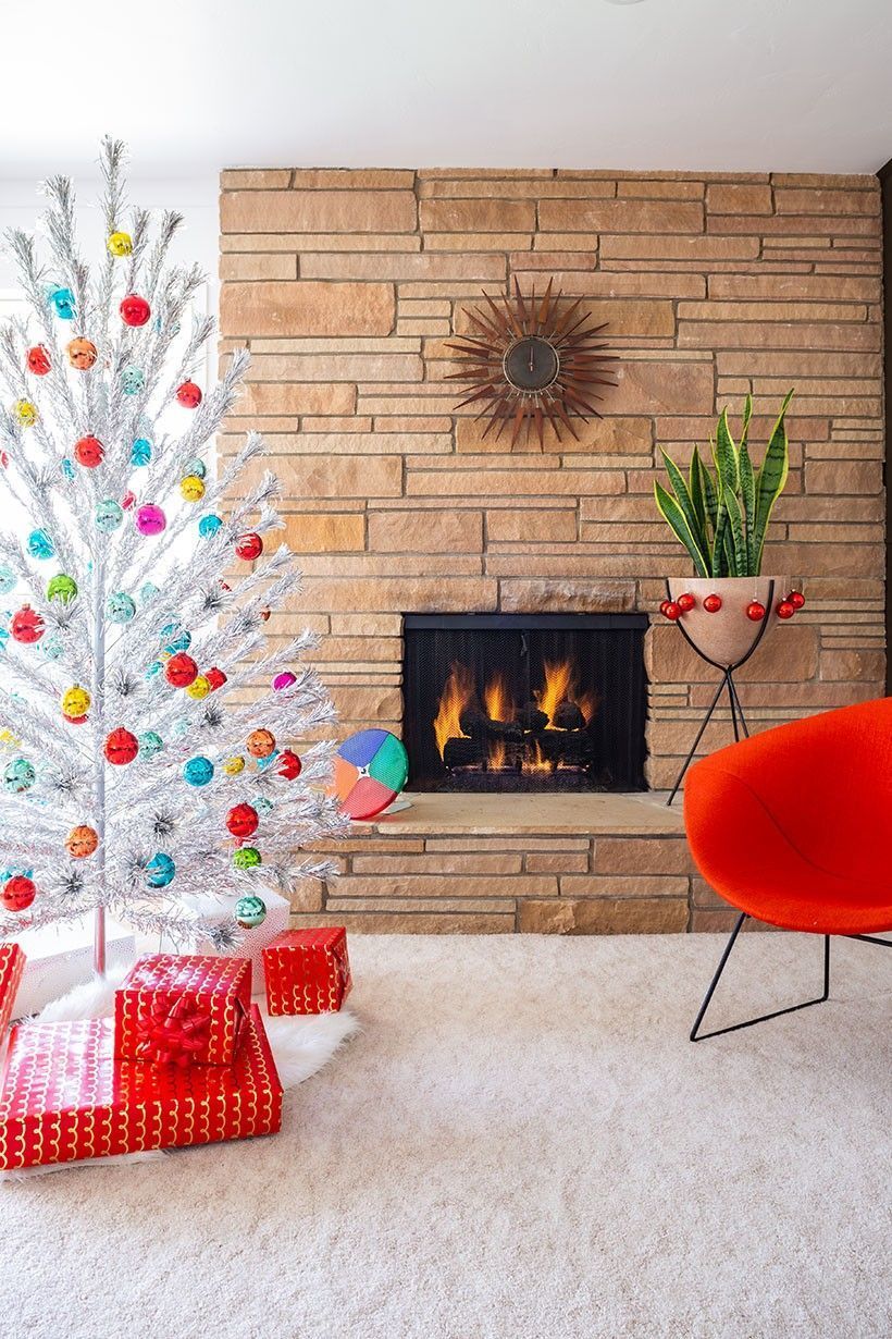 Mid-Century Modern Christmas Decor