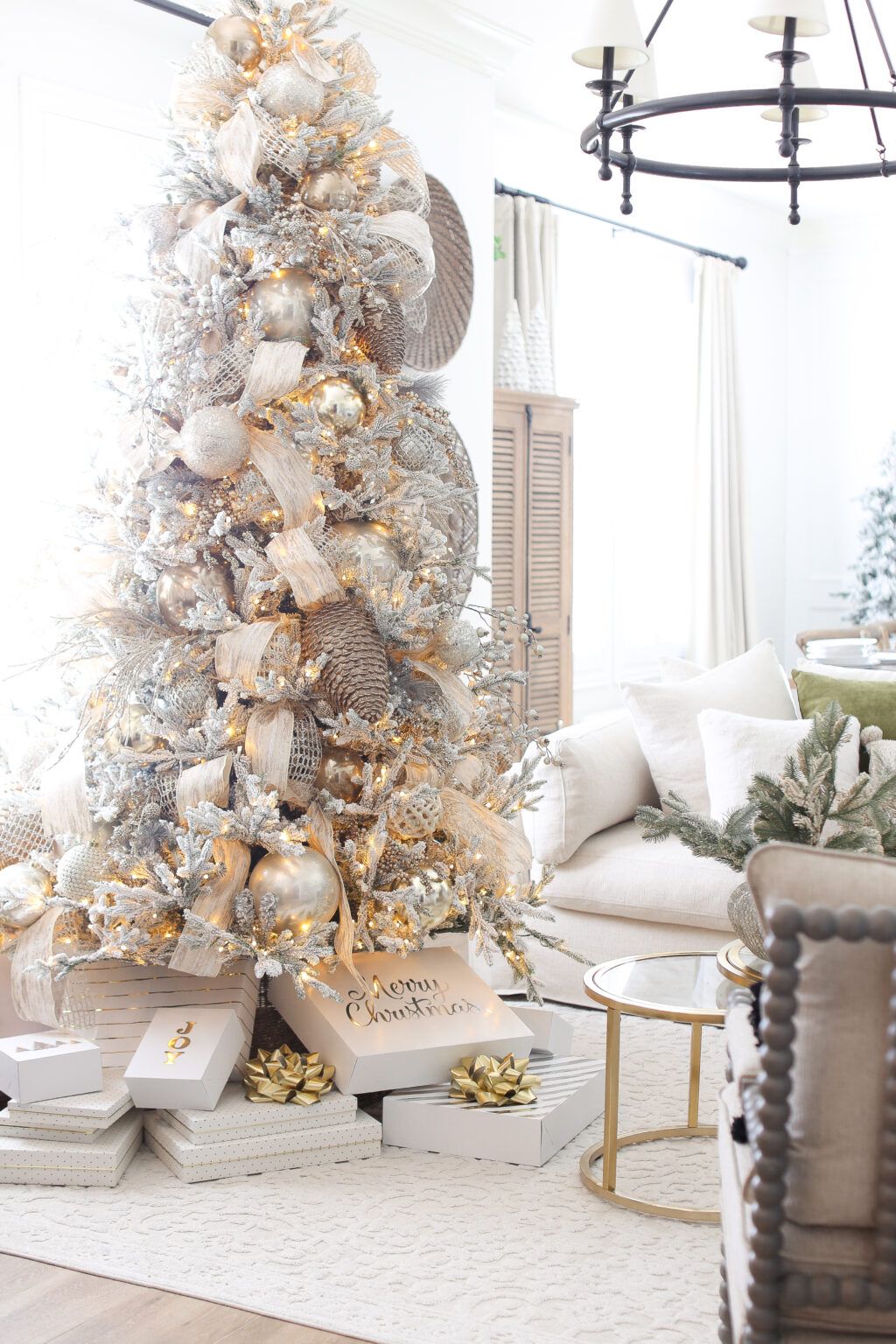 Modern Christmas Tree Trends