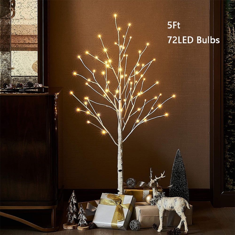 Modern Lighted Christmas Tree on a Budget