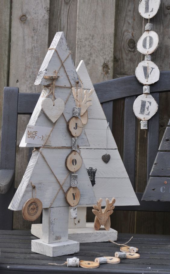 Modern Wooden Christmas Tree Ideas