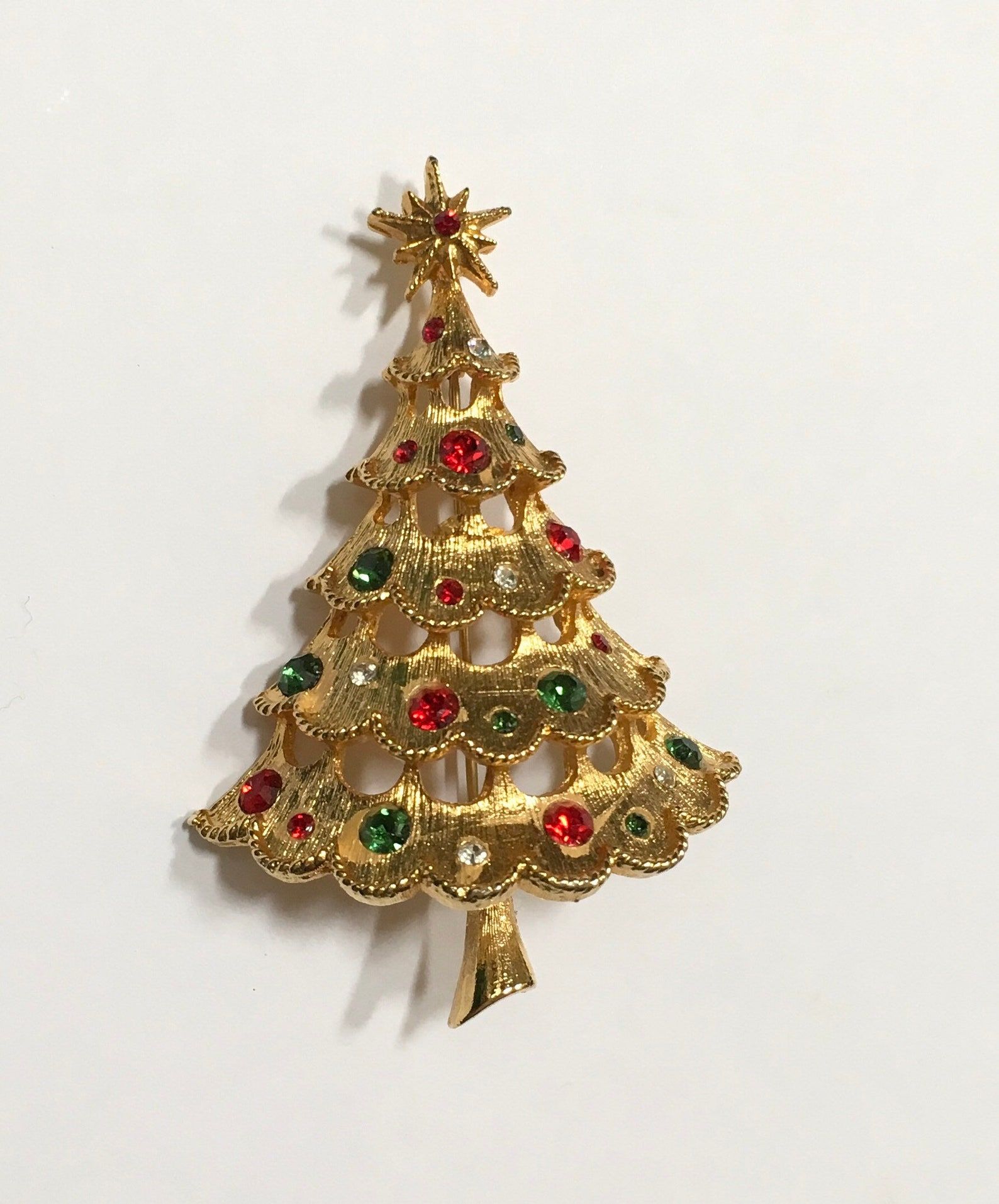 Mylu Christmas Tree Brooch: A Sparkling Holiday Accessory