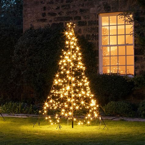 Outdoor Christmas Tree Lights