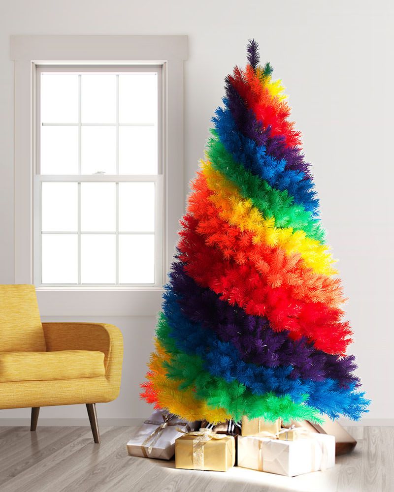 Quirky Arguing Christmas Tree