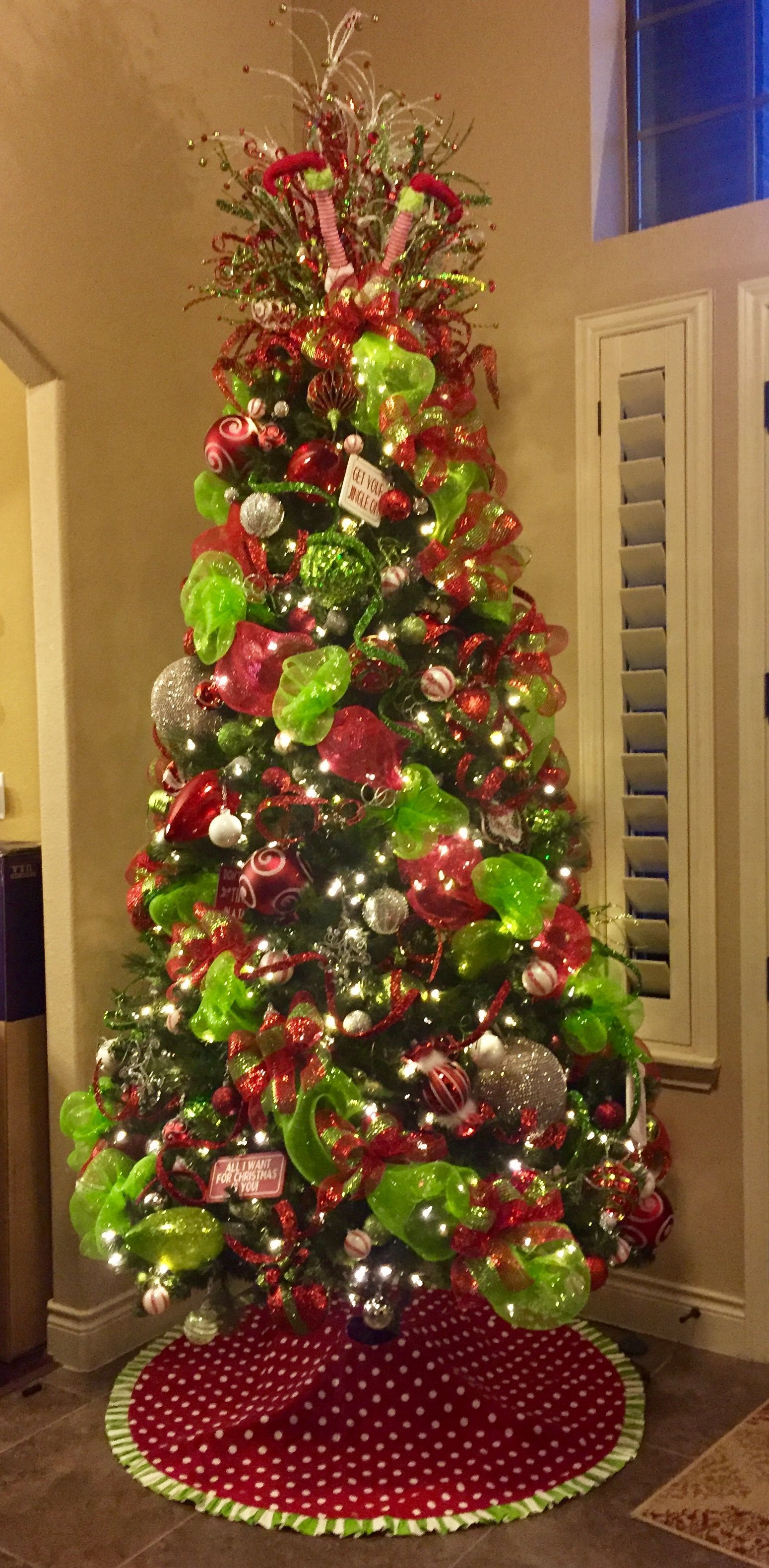 Red and Green Christmas Tree Ribbon Curls