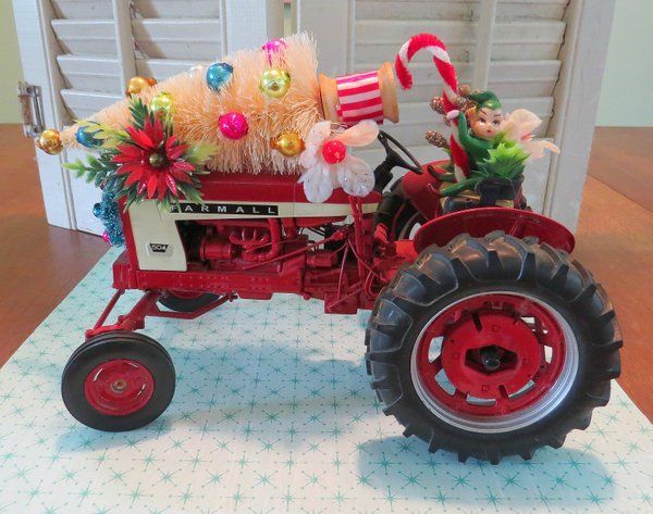 Red Tractor Farmhouse Christmas Tree Ideas