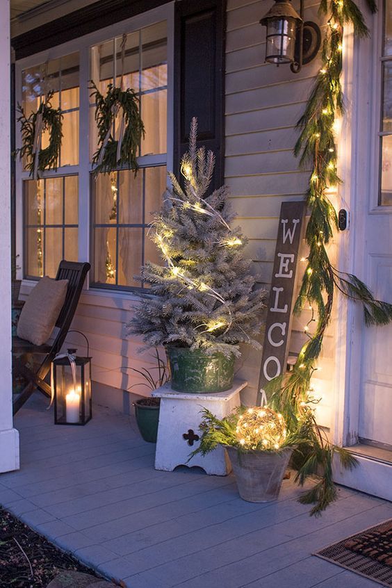 Rustic Charm Christmas Outdoor Decor Ideas