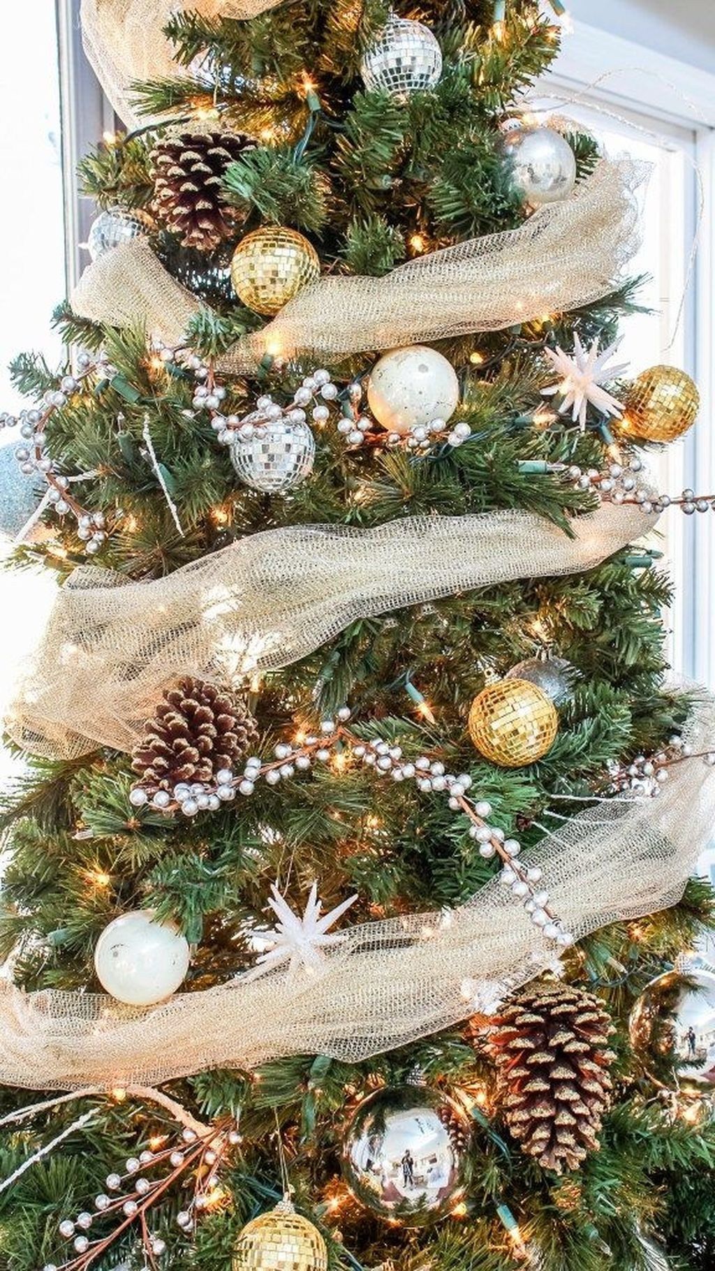 Rustic Elegance Christmas Tree