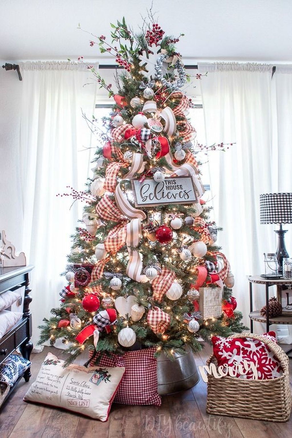 Rustic farm themed Christmas tree