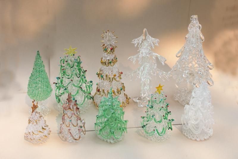 Spun Glass Christmas Tree Decorations: A Delicate Winter Wonder