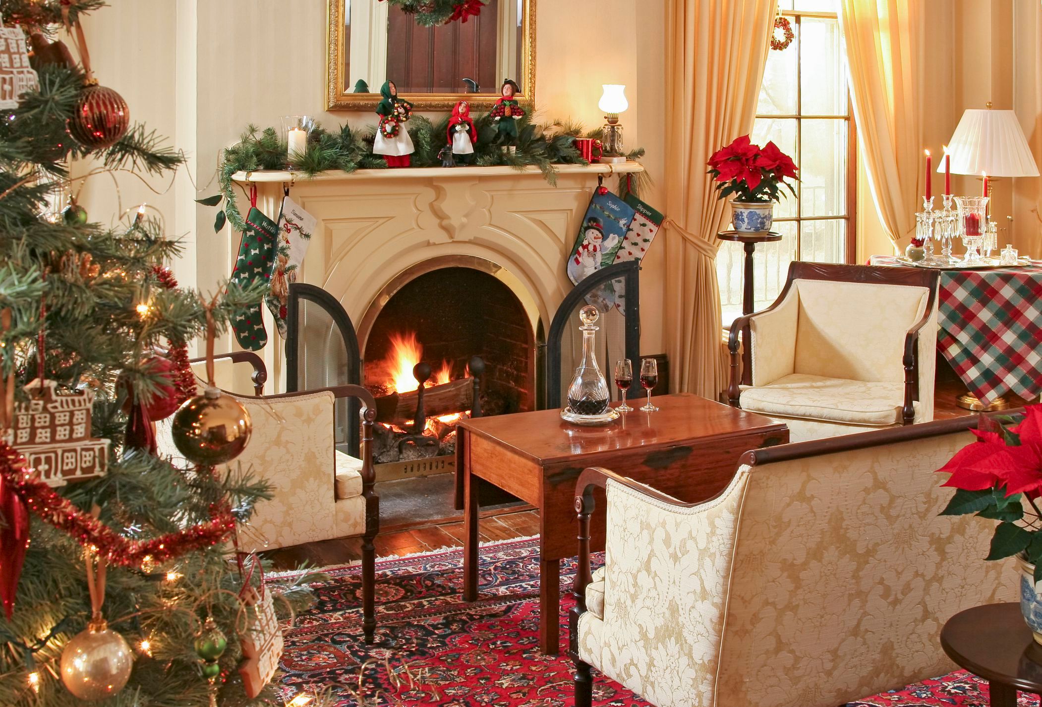 Traditional Christmas Room