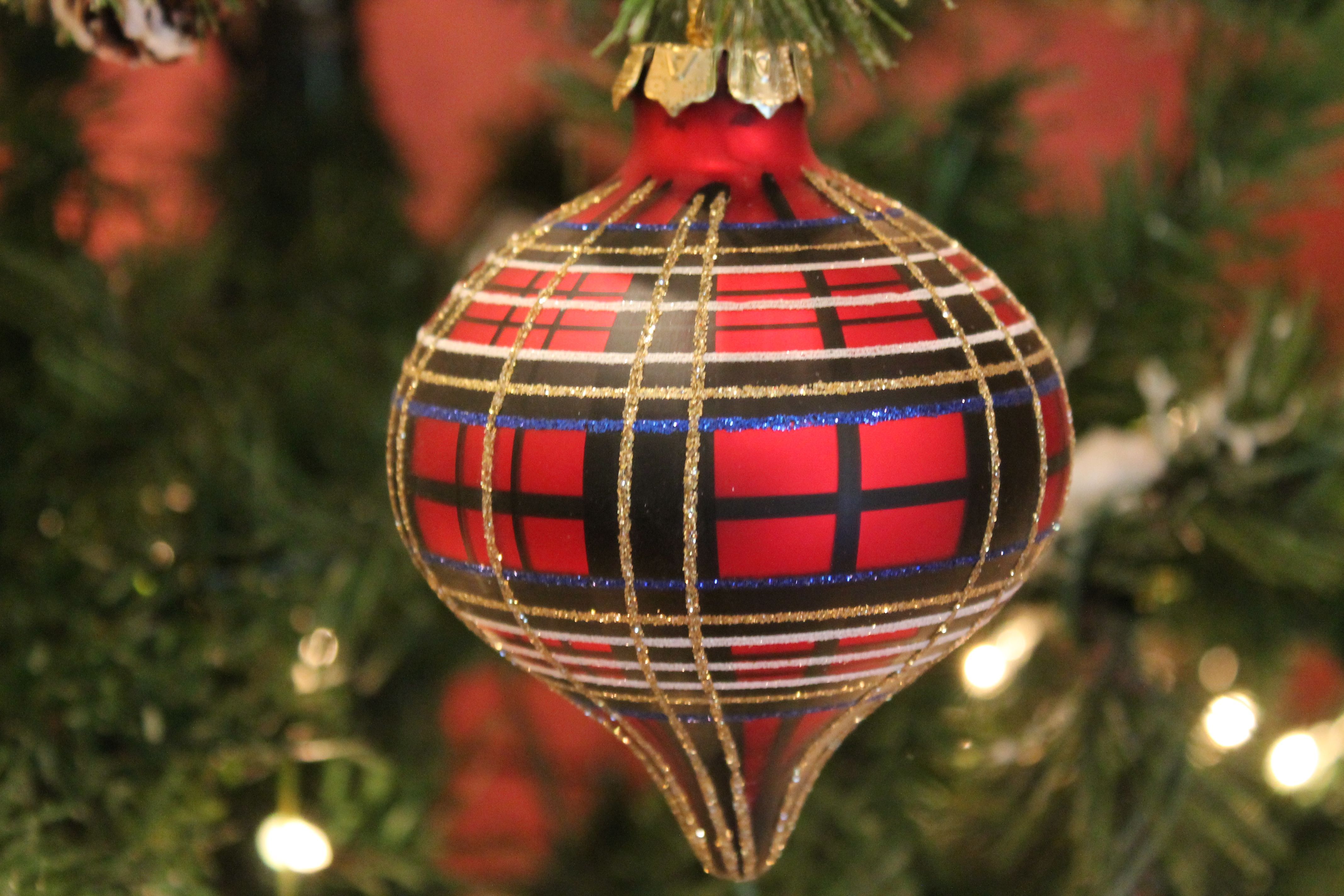 Traditional Christmas Tree Ornaments