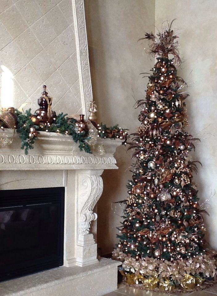 Tuscan Christmas Tree Decorating Ideas with Natural Elements